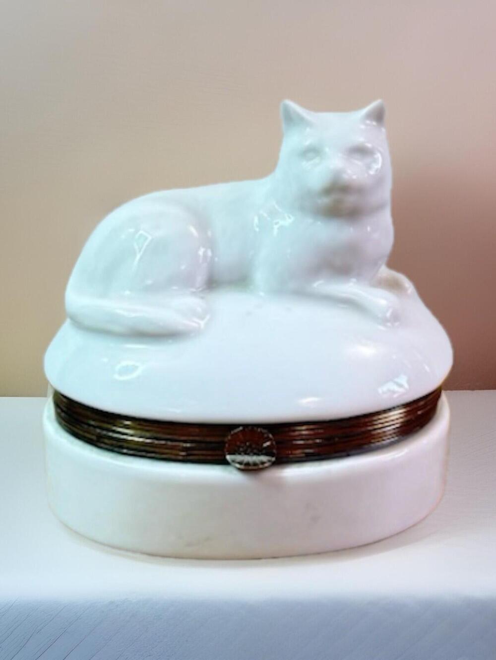 Vintage Collectible Cat Porcelain Trinket Jewelry Vanity Box Japan 1970s 3.5" T